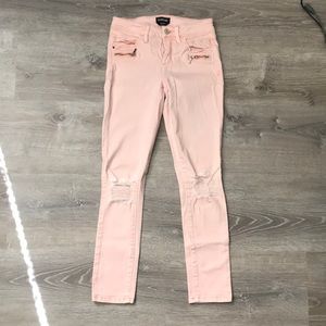 Women’s size 25 light pink bebe skinny jeans